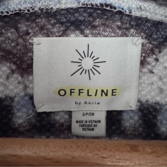 Offline by Aerie Aztec print Fleece Quarter zip sherpa pullover Size Small - Picture 5 of 10